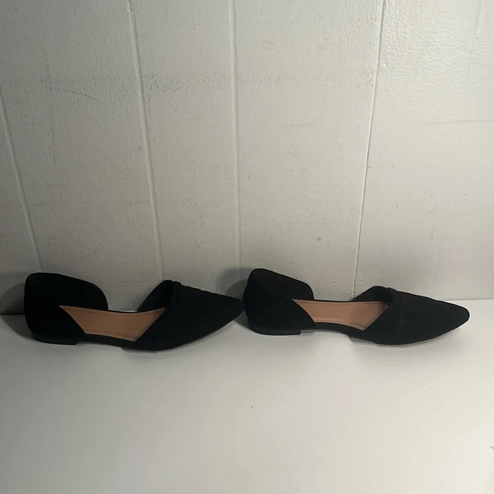 Old Navy Black Faux Suede Pointed Toe Flats - Size 9 Women’s - Picture 5 of 10
